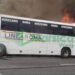 autobus incendiato1