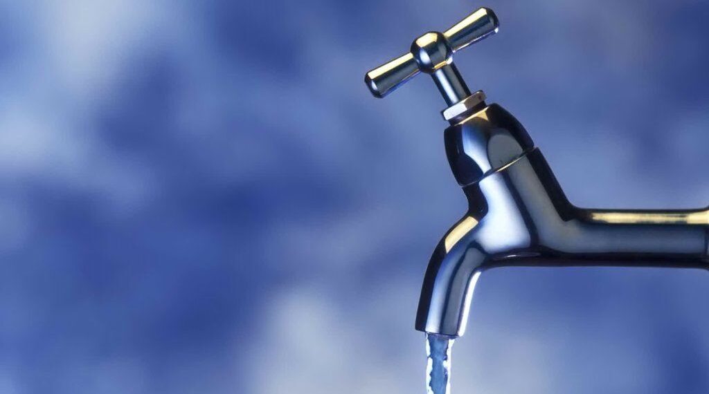 CRISI IDRICA IN MARSICA: EMERGENZA RIENTRATA, MA RESTANO LE DOMANDE SU MANUTENZIONE E PREVENZIONE 1 rubinetto acqua