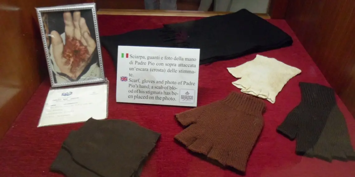 i guanti di padre pio