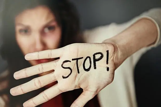 DALLA VIOLENZA DI GENERE ALLA VIOLENZA IN GENERE, LO SPORTELLO UOMINI MALTRATTANTI ATTIVATO DAL COMUNE ALLARGA GLI ORIZZONTI 1 stop violenza di genere